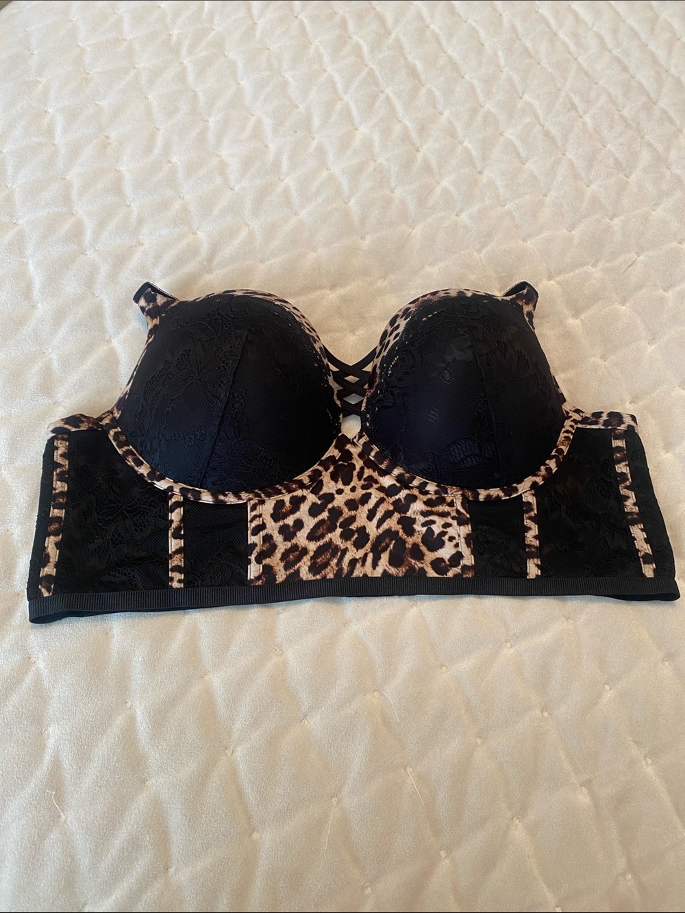 Torrid Black with animal print ladies size 40D